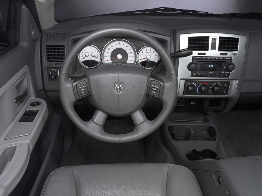  Dodge Dakota Laramie Quad Cab 2004 года  (фото 8 из 11)
